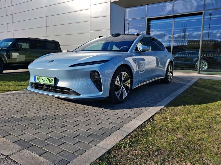NIO ET5