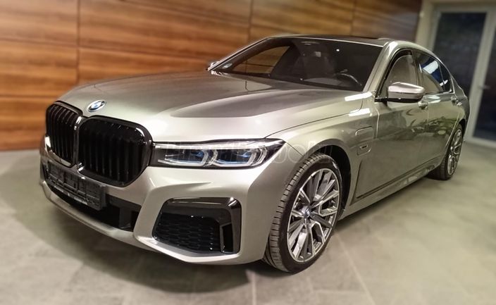 BMW 745 745Le xDrive (Automata) (4 személyes )