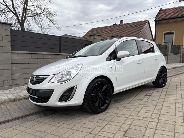 OPEL CORSA D 1.4 Color Edition