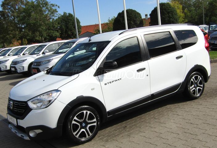 DACIA LODGY 1.3 TCe 15th Celebration DFULL (7 személyes )