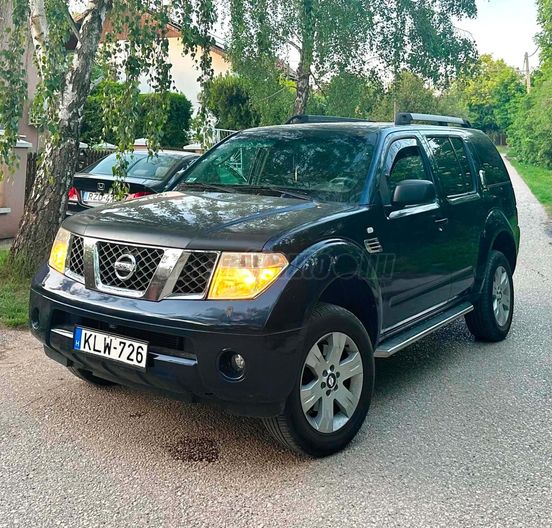 NISSAN PATHFINDER 2.5 Tdi SE (Automata)