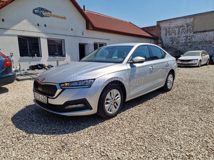 SKODA OCTAVIA 1.5 TSI ACT Ambition