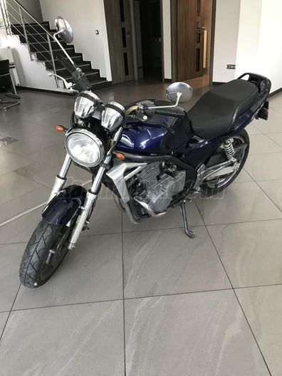 KAWASAKI ER-5