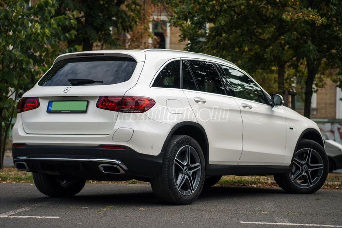 MERCEDES-BENZ GLC 300 de 4Matic EQ Power 9G-TRONIC