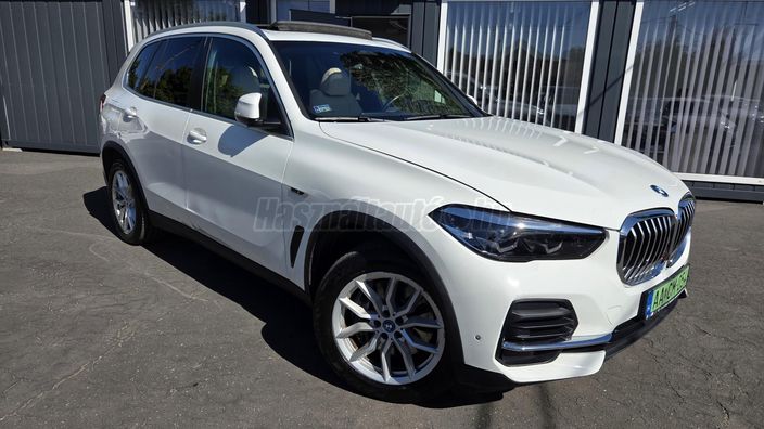 BMW X5 xDrive45e (Automata)