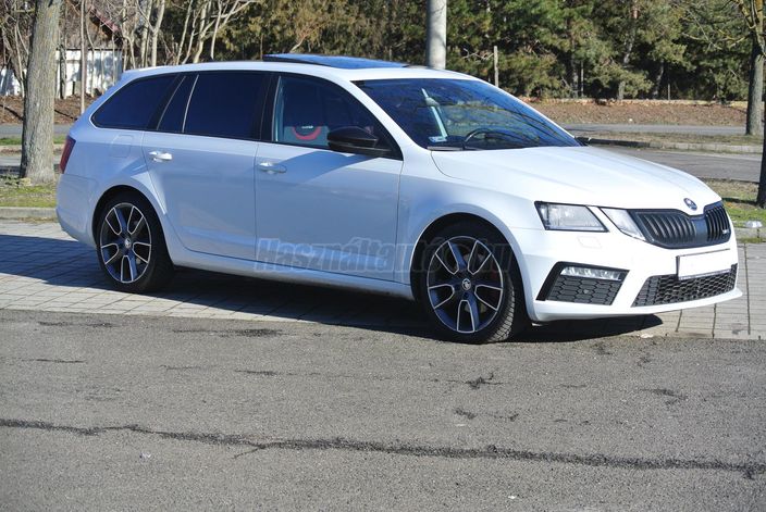 SKODA OCTAVIA Combi 2.0 CR TDI RS DSG