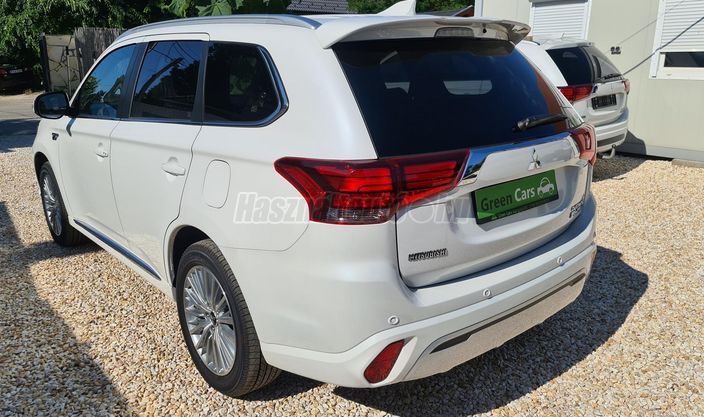 MITSUBISHI OUTLANDER 2.4 PHEV Instyle Premium 4WD CVT