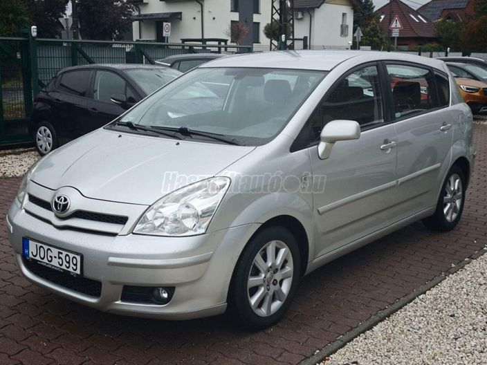 TOYOTA COROLLA VERSO 1.8 Linea Sol M-MT