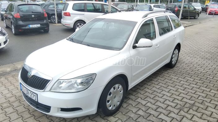 SKODA OCTAVIA Combi 1.6 CR TDI Ambition