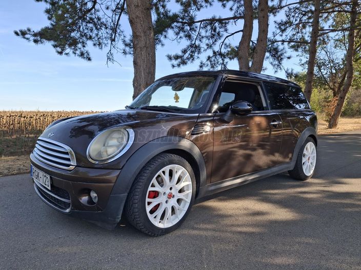 MINI CLUBMAN Cooper 1.6 D