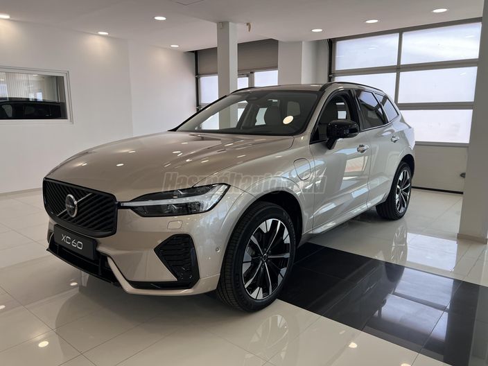 VOLVO XC60 2.0 [B5] MHEV Plus Dark AWD Geartronic