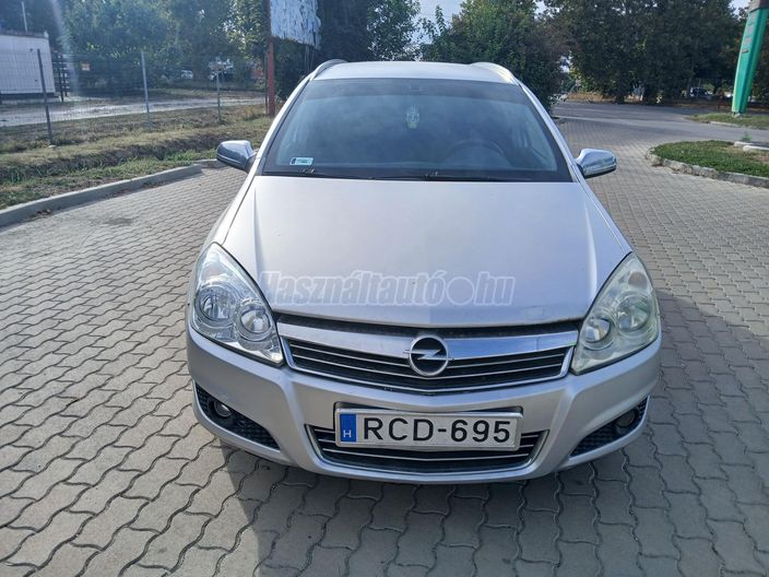 OPEL ASTRA H Caravan 1.6 Enjoy