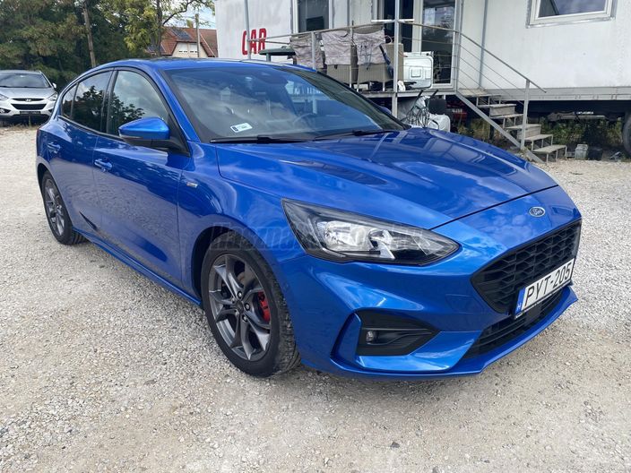 FORD FOCUS 1.5 TDCI ST-Line Black