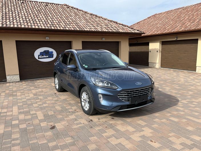 FORD KUGA 2.5 PHEV Titanium X CVT