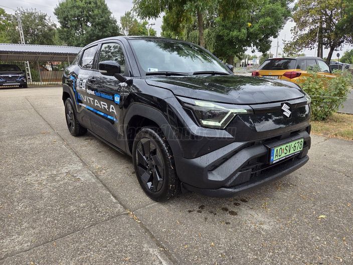 SUZUKI EVITARA GL+ 61 kWh