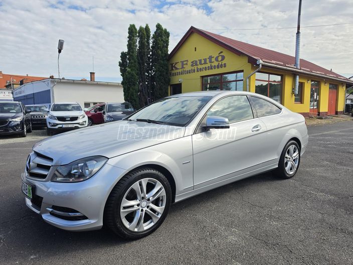 MERCEDES-BENZ C-OSZTÁLY C 180 BlueEFFICIENCY
