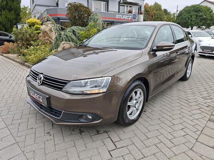 VOLKSWAGEN JETTA 2.0 CR TDI Highline