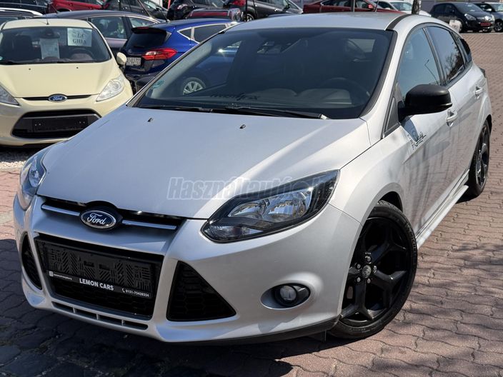 FORD FOCUS 1.6 Ti-VCT Champions