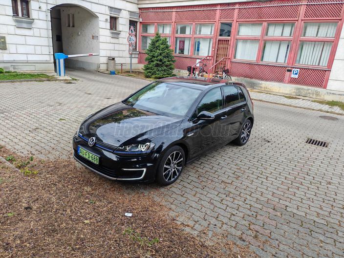 VOLKSWAGEN GOLF VII e-Golf