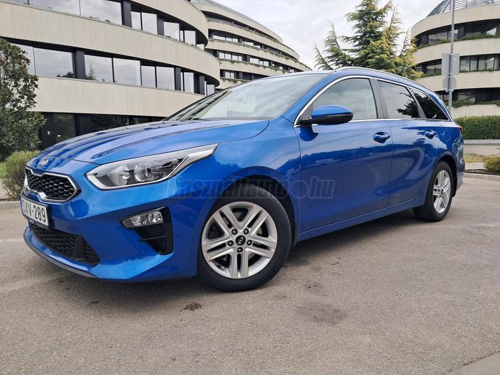 KIA CEE'D Ceed SW 1.5 T-GDI Gold