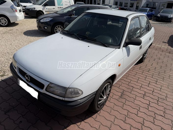 OPEL ASTRA F 1.6 16V Classic Family