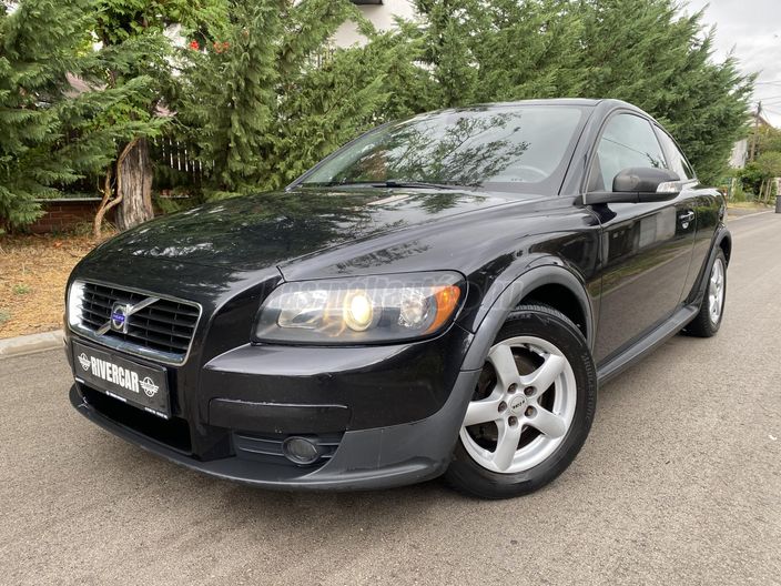 VOLVO C30 1.6 Momentum