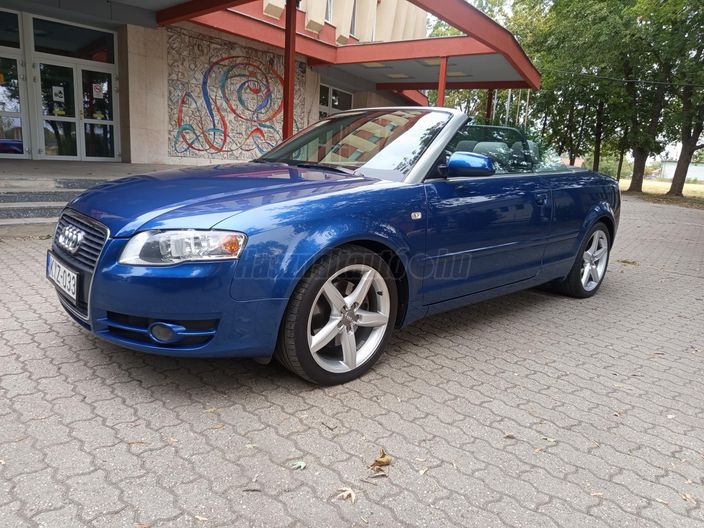 AUDI A4 CABRIO 1.8 T