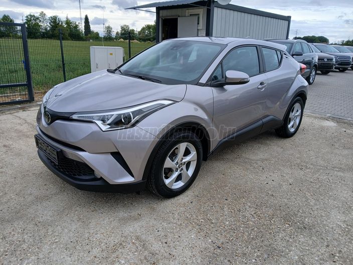 TOYOTA C-HR 1.2T Executive CVT