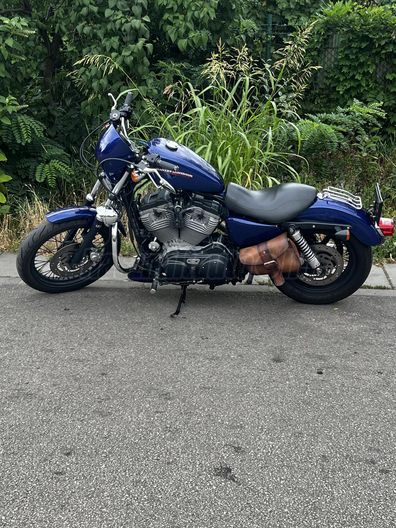 HARLEY-DAVIDSON SPORTSTER