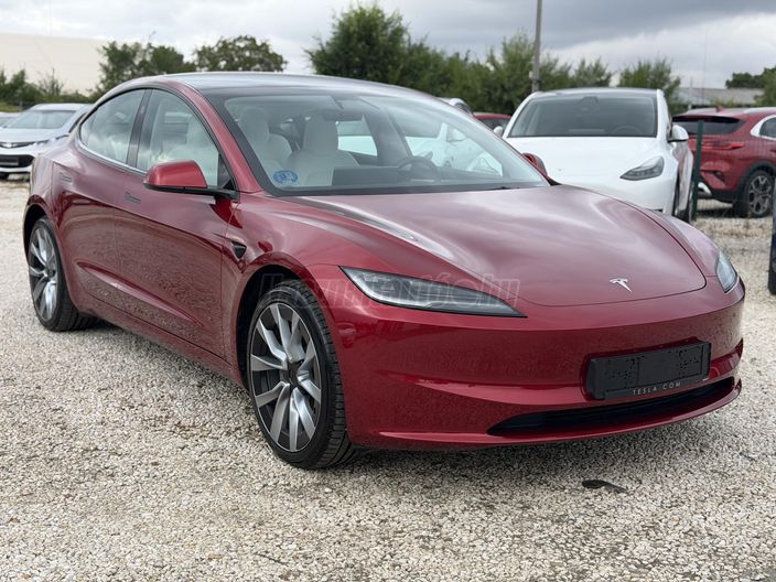 TESLA MODEL 3 RWD Premium (Automata)