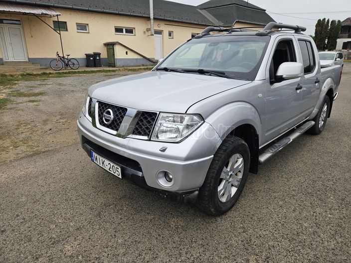 NISSAN NAVARA 4WD Double 2.5D XE
