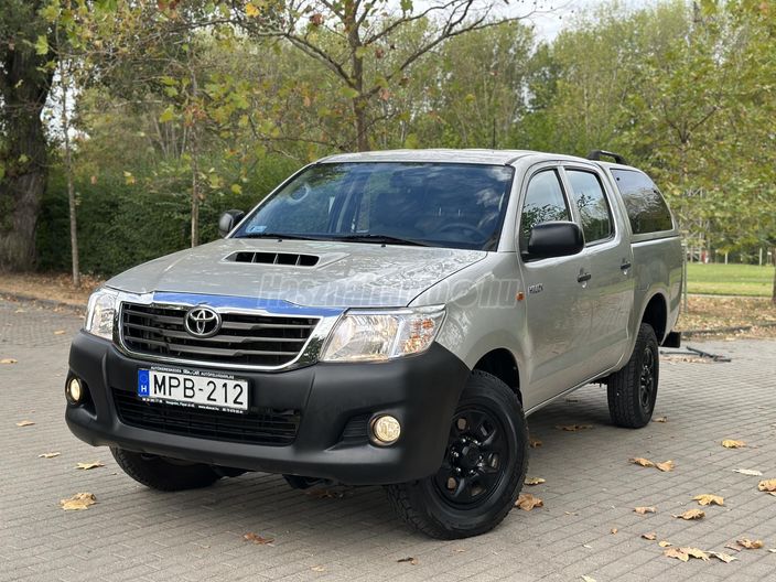 TOYOTA HILUX 2.5 D-4D 4x4 Double Comfort AC