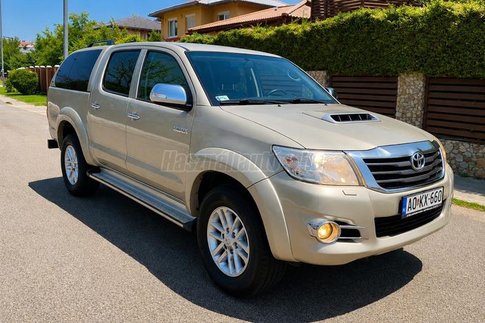 TOYOTA HILUX 3.0 D-4D 4x4 Double SR+ Leather (Automata)