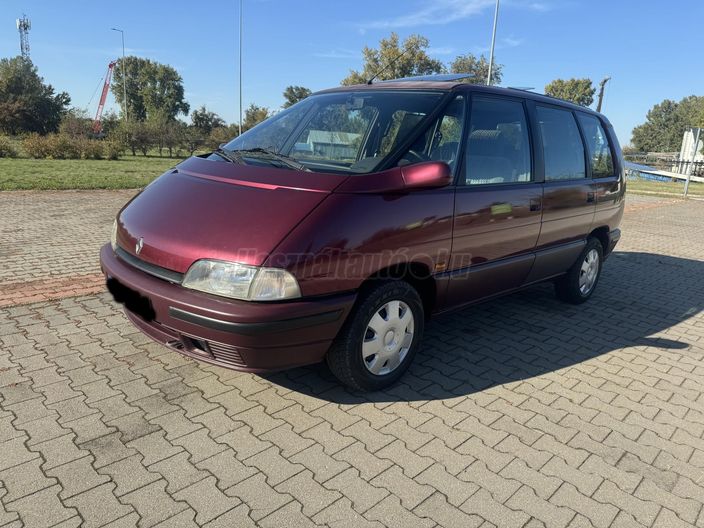 RENAULT ESPACE 2.2 RT (7 személyes )