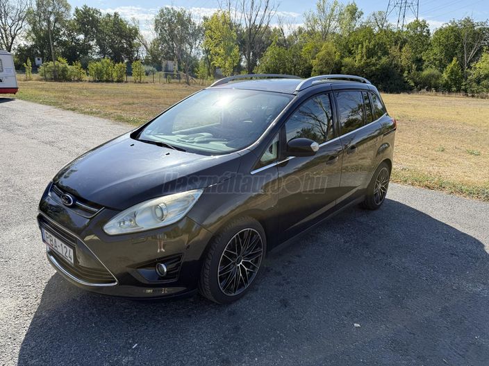 FORD C-MAX Grand 2.0 TDCi Trend [7 személy]