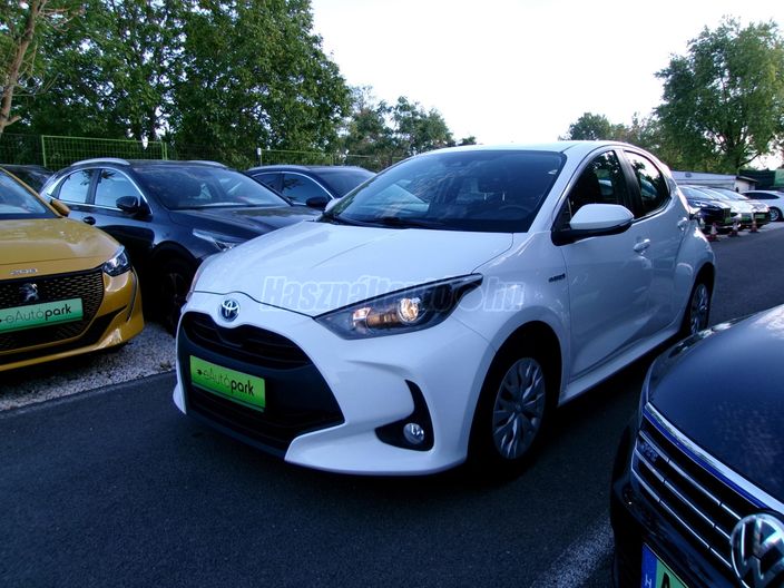 TOYOTA YARIS 1.5 Hybrid Comfort Tech e-CVT