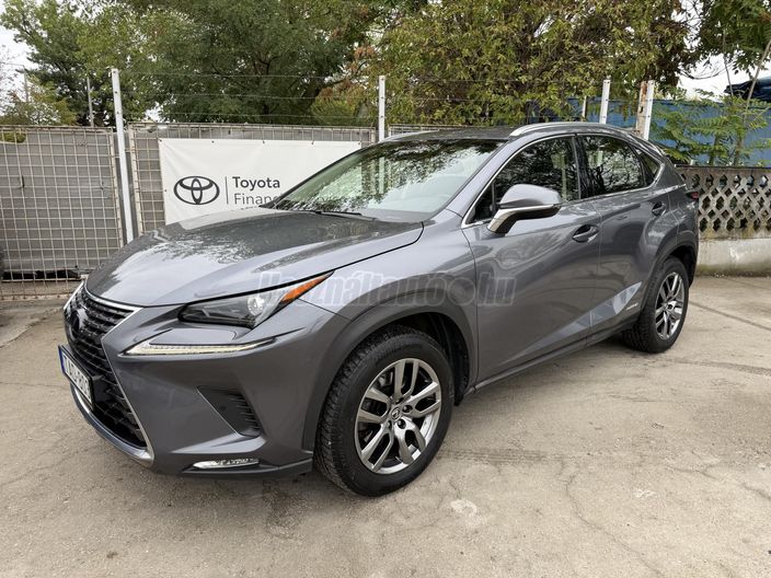 LEXUS NX 300h Comfort CVT
