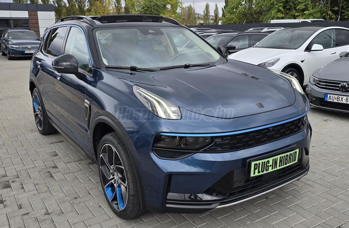 LYNK & CO 01