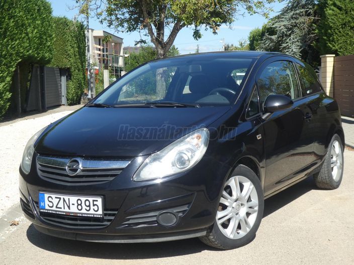 OPEL CORSA D 1.4 Cosmo