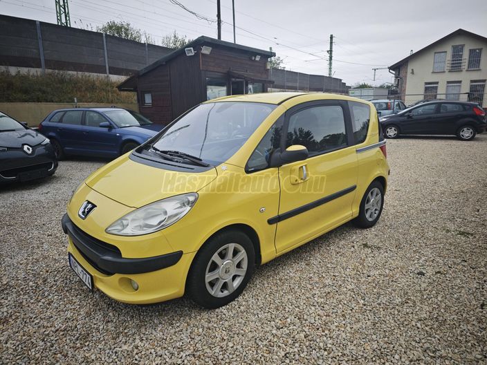 PEUGEOT 1007 1.4 16V Trendy