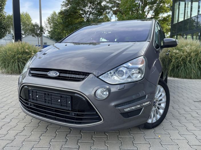 FORD S-MAX 1.6 EcoBoost Titanium