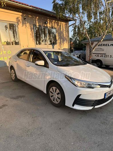 TOYOTA COROLLA Sedan 1.33 Live