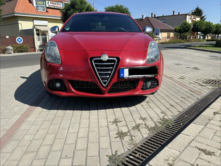ALFA ROMEO GIULIETTA 2.0 JTDM-2 Distinctive