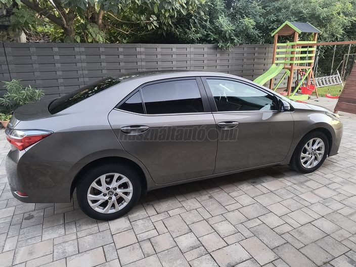 TOYOTA COROLLA Sedan 1.6 Active LED Trend+
