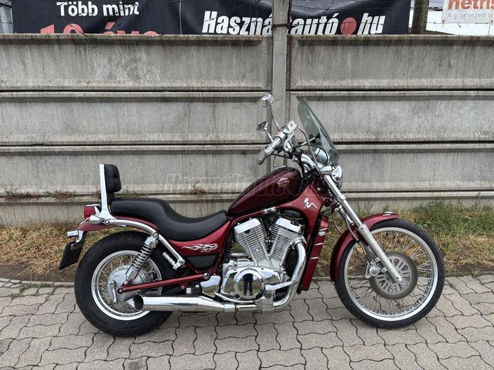SUZUKI VS 800 (INTRUDER)