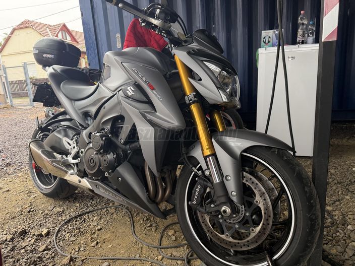 SUZUKI GSX-S 1000