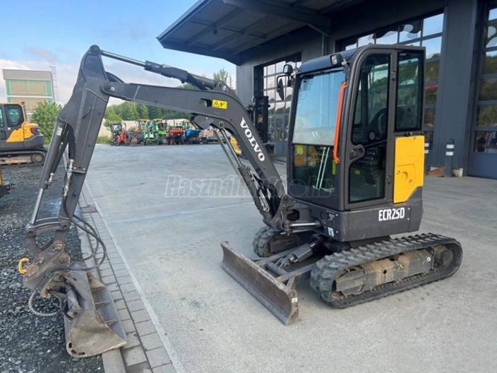 VOLVO ECR25 D kotrógép 2/2