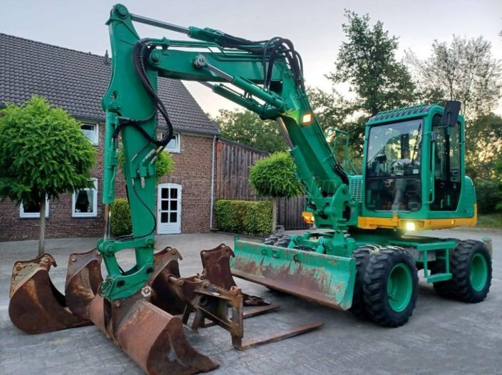 TAKEUCHI TB175 W gumikerekes kotró (+Kanál csomag!) 15/19