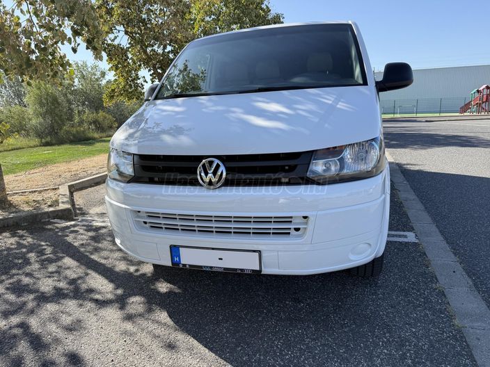 VOLKSWAGEN TRANSPORTER T5 Caravelle 2.0 CR TDI Trendline DSG