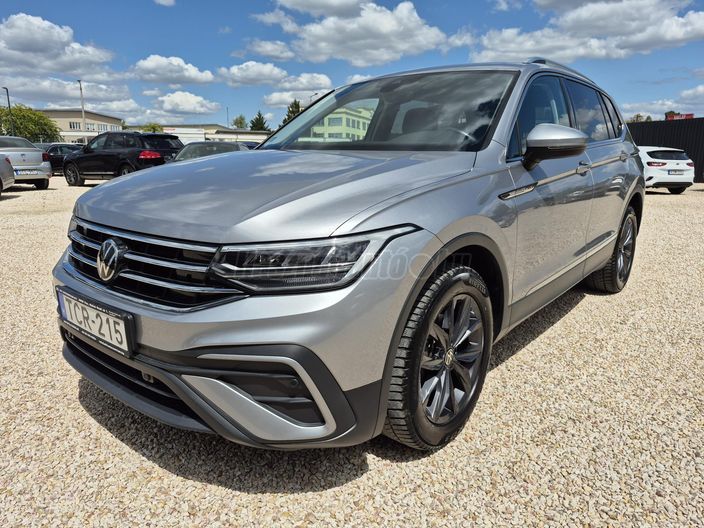 VOLKSWAGEN TIGUAN ALLSPACE 2.0 TDI Life DSG [7személy]